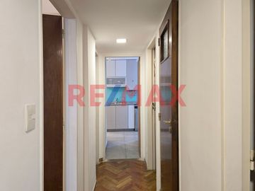 4 AMBIENTES DEPENDENCIA BALCON COCHERA T/RECICLADO