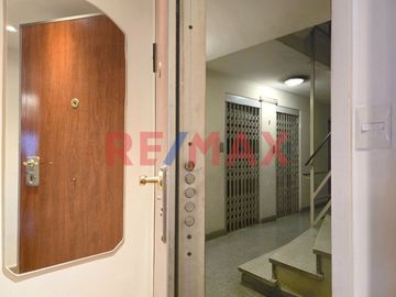 4 AMBIENTES DEPENDENCIA BALCON COCHERA T/RECICLADO