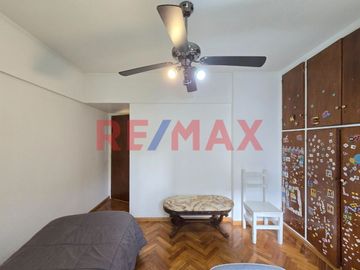 4 AMBIENTES DEPENDENCIA BALCON COCHERA T/RECICLADO