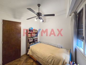 4 AMBIENTES DEPENDENCIA BALCON COCHERA T/RECICLADO