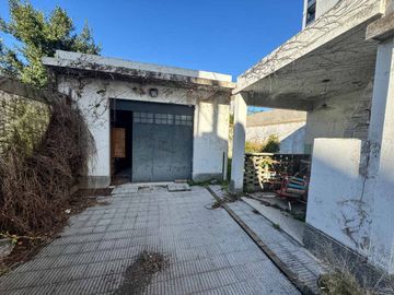 CASA EN VENTA LA PLATA LOTE IDEAL DESARROLLO