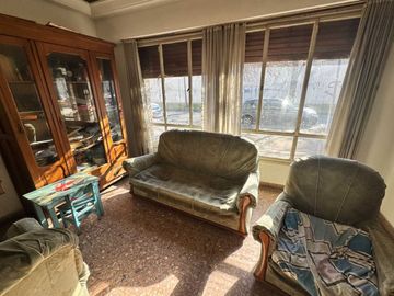 CASA EN VENTA LA PLATA LOTE IDEAL DESARROLLO