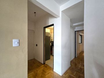 VENTA DOS AMBIENTES TOTALMENTE RENOVADO COLEGIALES
