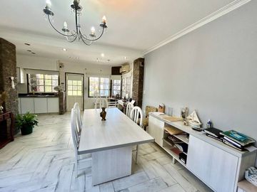 Excelente Casa 5 amb Ramos Mejia- Venta-Permuta