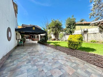 Excelente Casa 5 amb Ramos Mejia- Venta-Permuta
