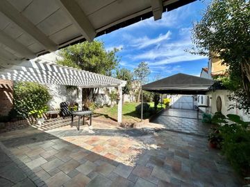 Excelente Casa 5 amb Ramos Mejia- Venta-Permuta