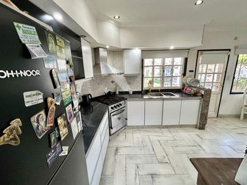 Excelente Casa 5 amb Ramos Mejia- Venta-Permuta