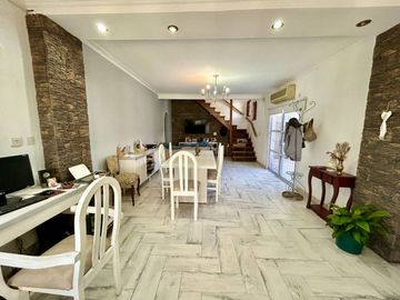 Excelente Casa 5 amb Ramos Mejia- Venta-Permuta