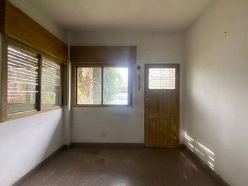 CASA DUPLEX EN VENTA 5 AMBIENTES CIUDADELA NORTE