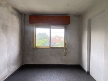 CASA DUPLEX EN VENTA 5 AMBIENTES CIUDADELA NORTE