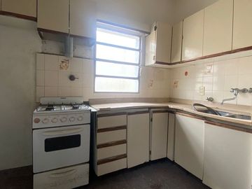 CASA DUPLEX EN VENTA 5 AMBIENTES CIUDADELA NORTE
