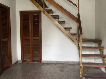 CASA DUPLEX EN VENTA 5 AMBIENTES CIUDADELA NORTE