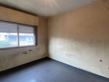 CASA DUPLEX EN VENTA 5 AMBIENTES CIUDADELA NORTE