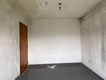 CASA DUPLEX EN VENTA 5 AMBIENTES CIUDADELA NORTE
