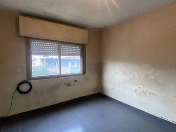 CASA DUPLEX EN VENTA 5 AMBIENTES CIUDADELA NORTE