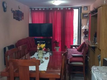 Venta Depto 2 Hab, Patio y Cochera en Godoy Cruz
