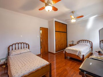 CASA EN VENTA BURZACO APTA CREDITO 1OO MTS ESPORA