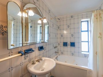 CASA EN VENTA BURZACO APTA CREDITO 1OO MTS ESPORA