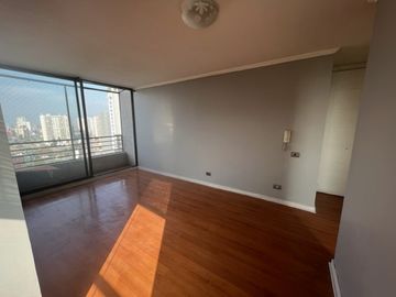 Departamento en Venta en Av. Fermín Vivaceta / Frente Hipodromo