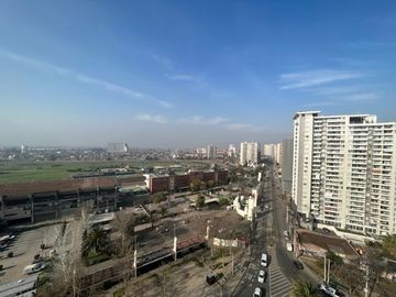 Departamento en Venta en Av. Fermín Vivaceta / Frente Hipodromo
