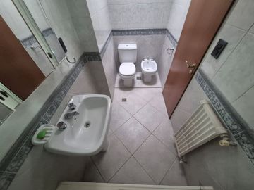 Venta Casa en Ramos Mejía 7 ambientes.
