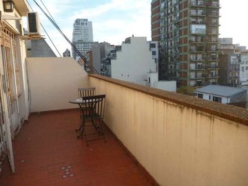 Vta depto. 5 ambientes . Balcón terraza. V.Crespo.