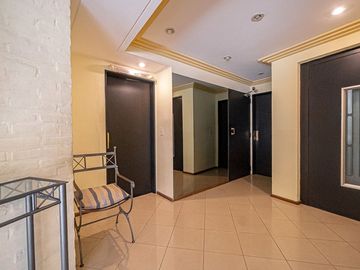 VENTA DEPARTAMENTO 5 AMBIENTES CABALLITO COCHERA