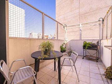 VENTA DEPARTAMENTO 5 AMBIENTES CABALLITO COCHERA