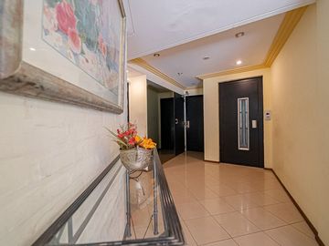 VENTA DEPARTAMENTO 5 AMBIENTES CABALLITO COCHERA