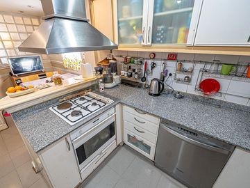 VENTA DEPARTAMENTO 5 AMBIENTES CABALLITO COCHERA