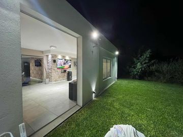 Casa en venta - 3 Dormitorios 3 Baños - Don Joaquin