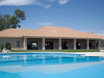 Casa en venta - 3 Dormitorios 3 Baños - Don Joaquin