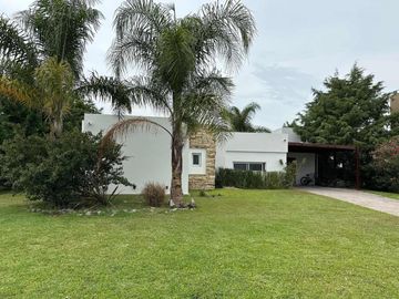 Casa en venta - 3 Dormitorios 3 Baños - Don Joaquin