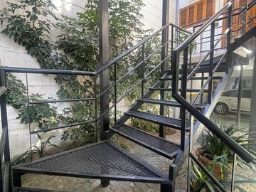 Departamento con cochera en venta en San Isidro