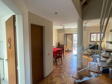 Departamento con cochera en venta en San Isidro