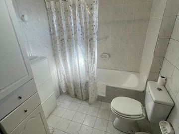 Departamento con cochera en venta en San Isidro
