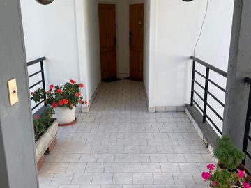 Departamento con cochera en venta en San Isidro