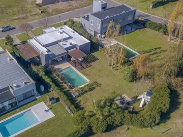 Casa en Área 1 toda parquizada oportunidad San Sebastián MB no crédito