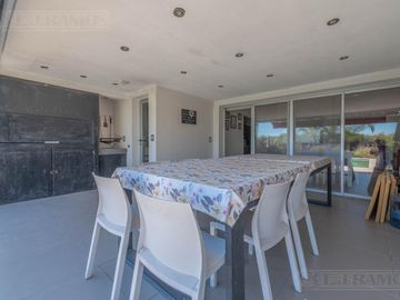 Casa en Área 1 toda parquizada oportunidad San Sebastián MB no crédito