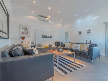Casa en Área 1 toda parquizada oportunidad San Sebastián MB no crédito