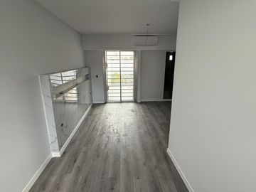 Casa en wilde cuatro ambientes cochera piscina en venta a estrenar