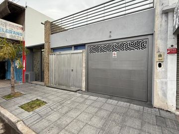 Casa en wilde cuatro ambientes cochera piscina en venta a estrenar