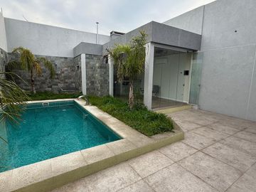Casa en wilde cuatro ambientes cochera piscina en venta a estrenar