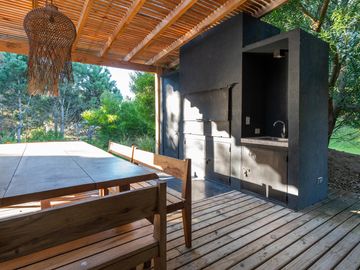 VENTA CASA COSTA ESMERALDA, BARRIO DEPORTIVA, LOTE 387, 5 AMBIENTES