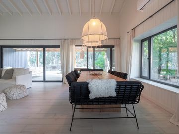 VENTA CASA COSTA ESMERALDA, BARRIO DEPORTIVA, LOTE 387, 5 AMBIENTES