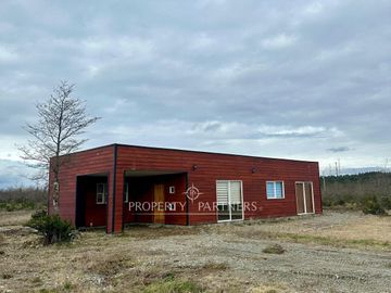 Casa estilo mediterráneo, condominio consolidado a orillas de la ruta a Calbuco