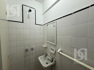 DEPARTAMENTO 2 AMBIENTES CON DEPENDENCIA Y 2 BAÑOS
