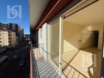 DEPARTAMENTO 2 AMBIENTES CON DEPENDENCIA Y 2 BAÑOS