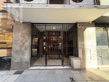 DEPARTAMENTO 2 AMBIENTES CON DEPENDENCIA Y 2 BAÑOS