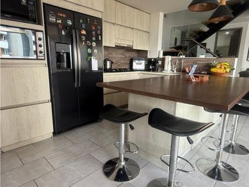 Penthouse en venta en Envigado loma del Esmeraldal precio Oportunidad